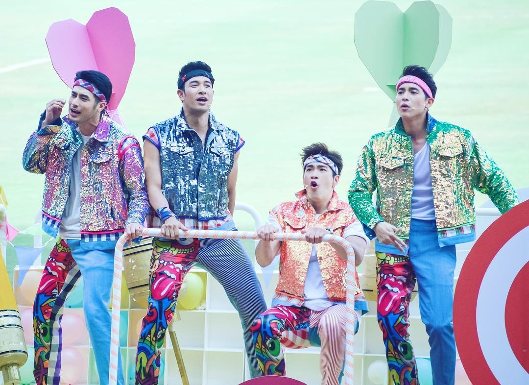 Nine Naphat gia nhập hội bạn thân lầy lội của James Jirayu