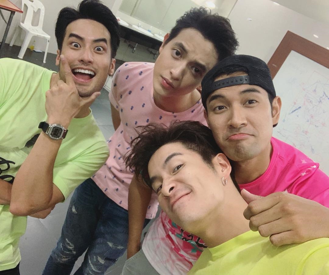 Nine Naphat gia nhập hội bạn thân lầy lội của James Jirayu