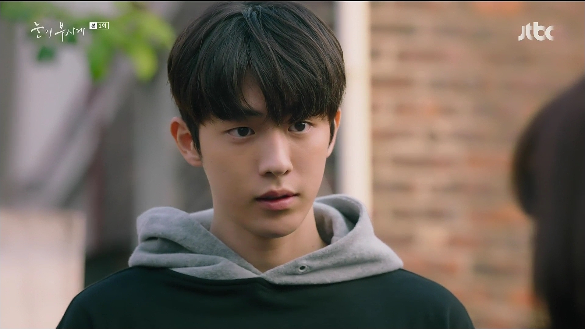 Nam Joo Hyuk thoát khỏi danh hiệu đơ nhờ 'The Light In Your Eyes'