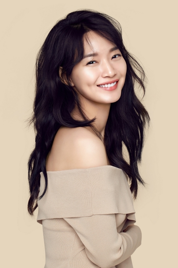 Shin Min Ah xác nhận đóng cặp Lee Jung Jae trong drama mới