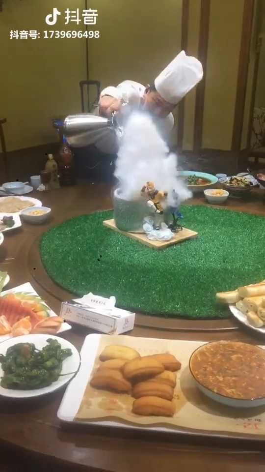 Clip hot gây bão mạng 26/03: Khi cánh mày râu khoe tài