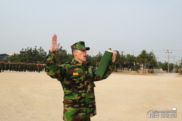 Điểm danh những sao nam Hàn từng là lính Thủy quân Lục chiến
