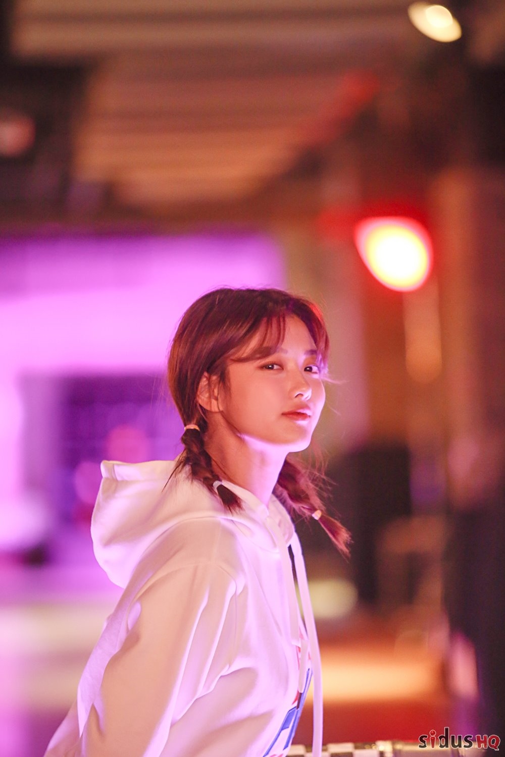 Kim Yoo Jung tung bộ ảnh mới cực năng động, trẻ trung