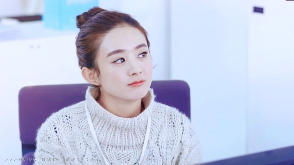 Clip hot Cbiz 22/03: Triệu Lệ Dĩnh ở cữ vẫn bị cư dân mạng réo tên