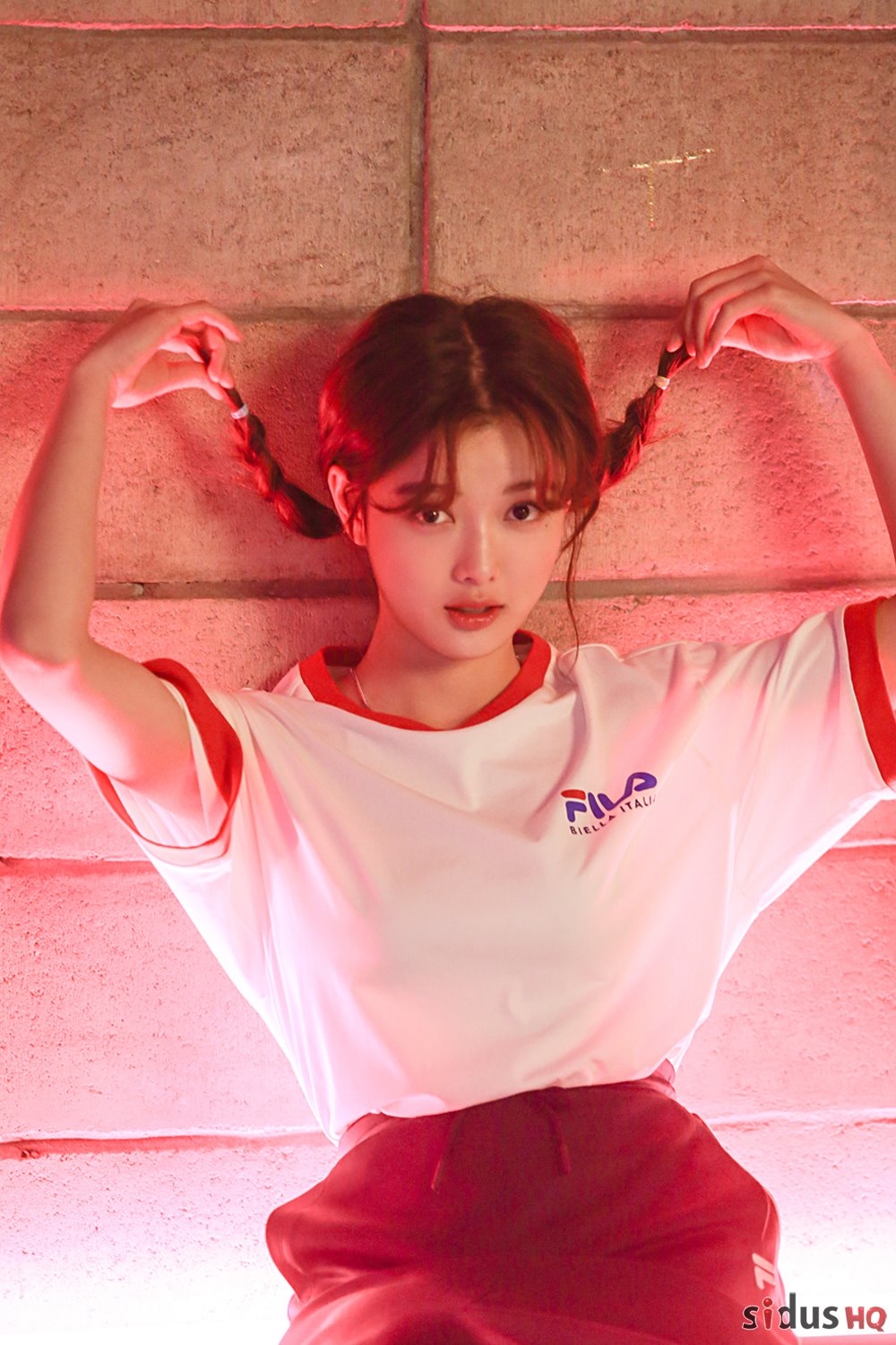 Kim Yoo Jung tung bộ ảnh mới cực năng động, trẻ trung