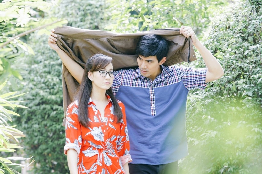 Taew Natapohn lột xác diễn vai lầy trong phim mới khiến fan thích thú