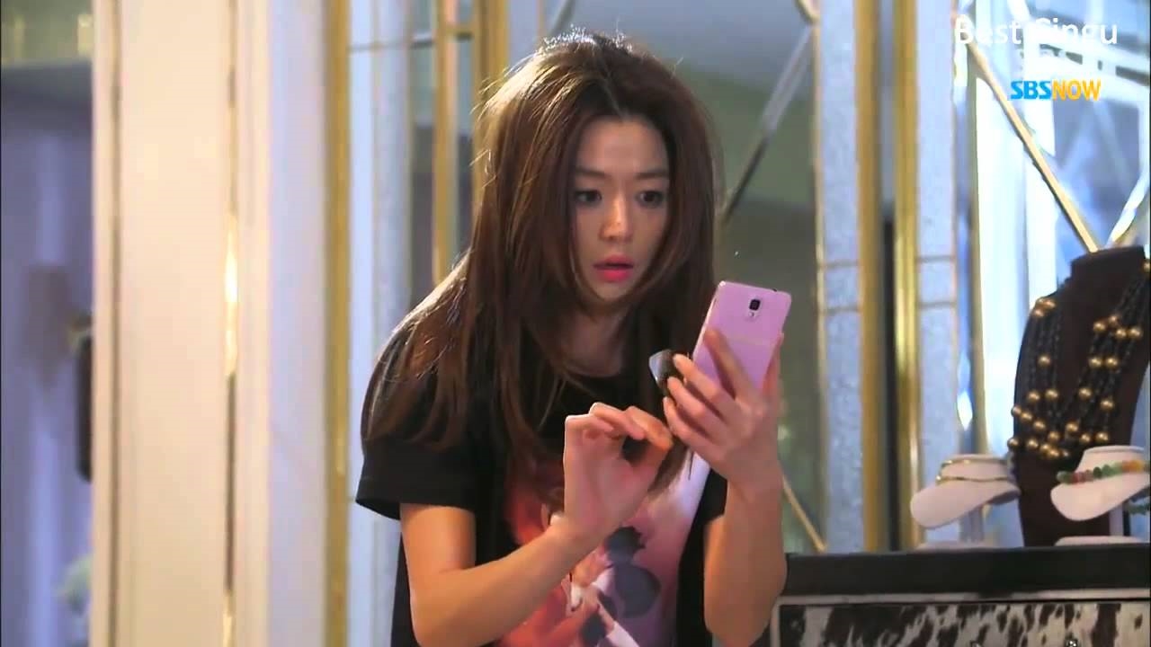 Điểm danh loạt nữ chính hài hước nhất phim Hàn