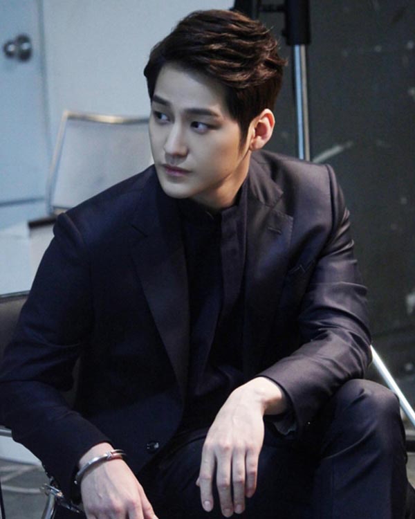 Những nam chính drama Hàn lên hương nhờ đóng vai phản diện