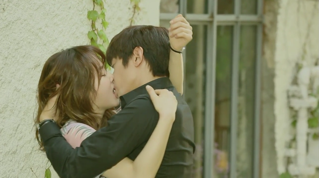 10 cảnh hôn trong truyền thuyết đáng nhớ nhất drama Hàn
