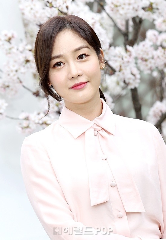 Dàn sao đình đám xứ Hàn đi dự đám cưới nữ diễn viên Lee Jung Hyun