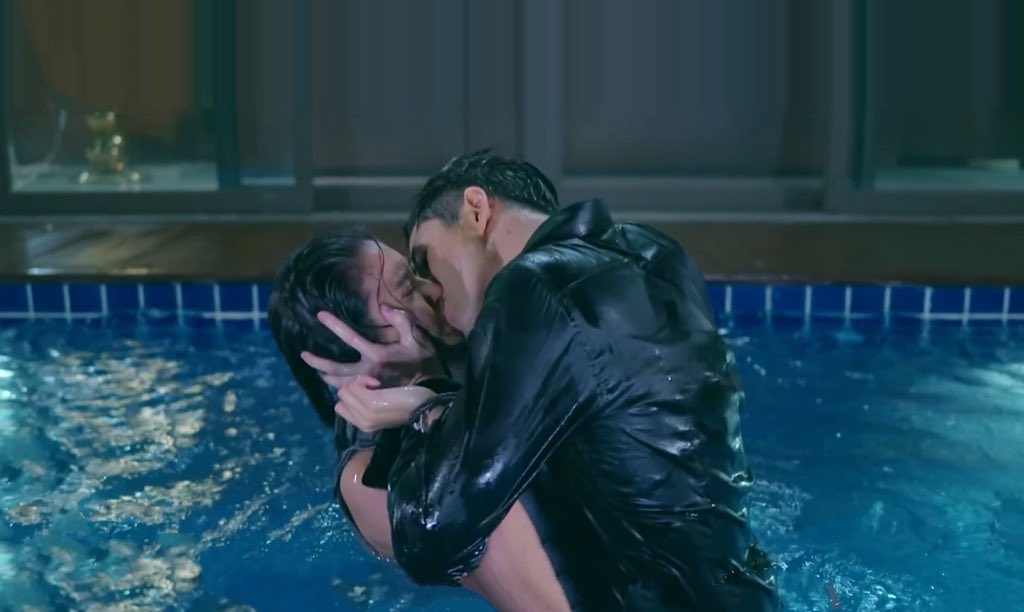 Mọt phim Thái phát cuồng phim Thái siêu ngược mới 'Con tim sắt đá'