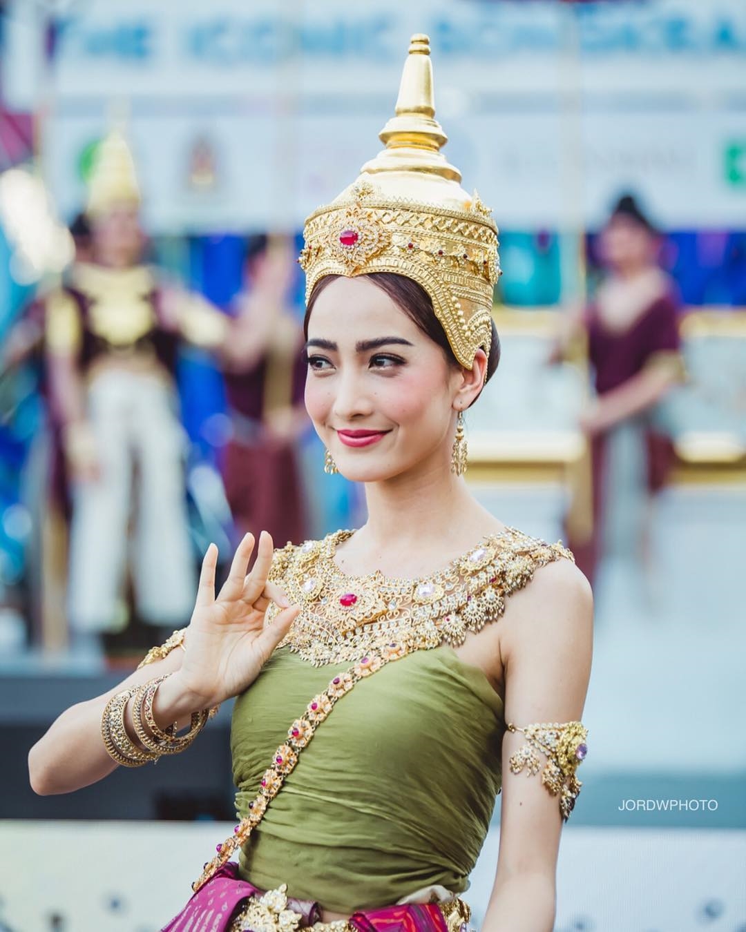 Loạt mỹ nhân Thái lộng lẫy trong tạo hình 'Nữ thần Songkran' 2019