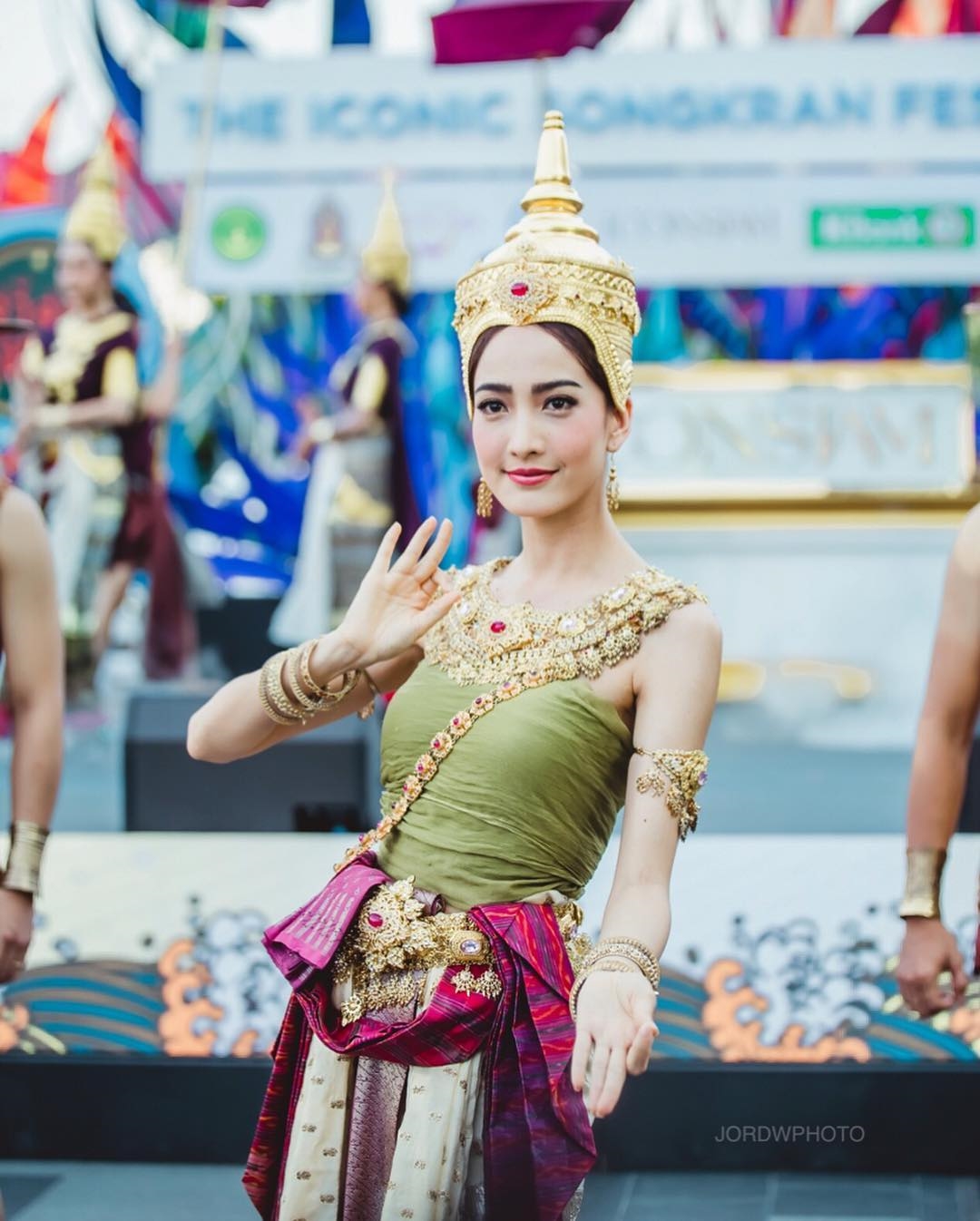 Loạt mỹ nhân Thái lộng lẫy trong tạo hình 'Nữ thần Songkran' 2019