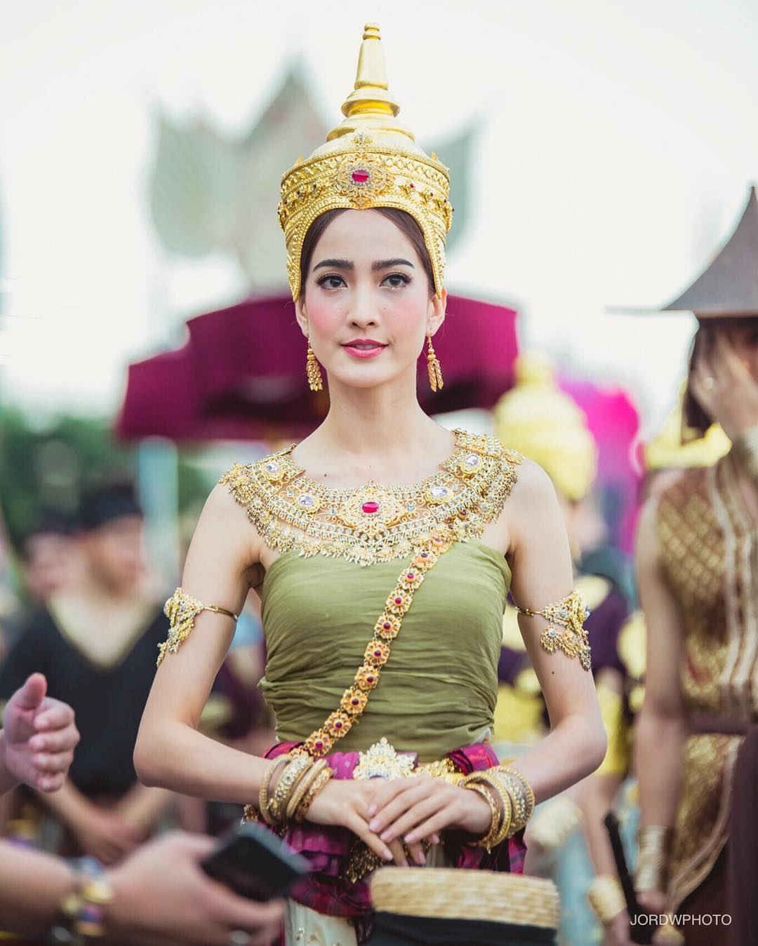 Loạt mỹ nhân Thái lộng lẫy trong tạo hình 'Nữ thần Songkran' 2019