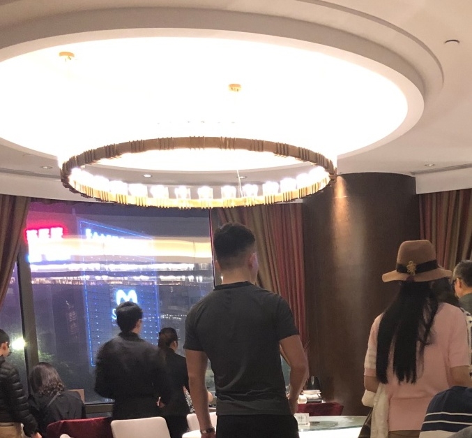 Trương Hinh Dư bí mật sinh con khiến fan bất ngờ