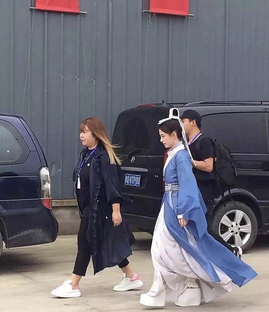 Sungkyunkwan Scandal bản Trung khai máy, Cúc Tịnh Y gây bão vì quá lùn