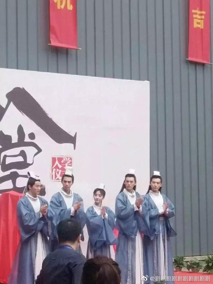 Sungkyunkwan Scandal bản Trung khai máy, Cúc Tịnh Y gây bão vì quá lùn