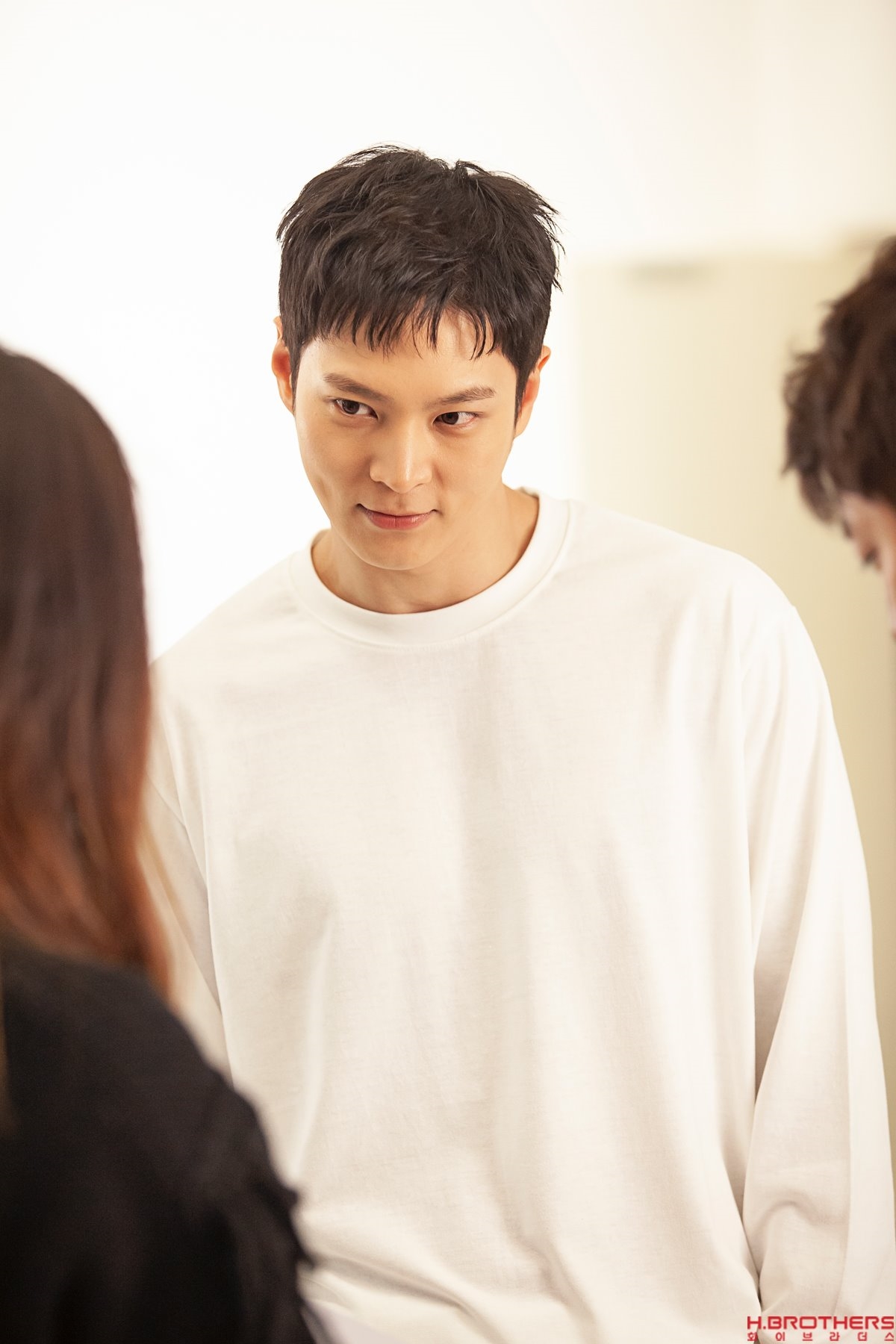 Joo Won tung bộ ảnh nam tính ngút trời đầu tiên hậu xuất ngũ