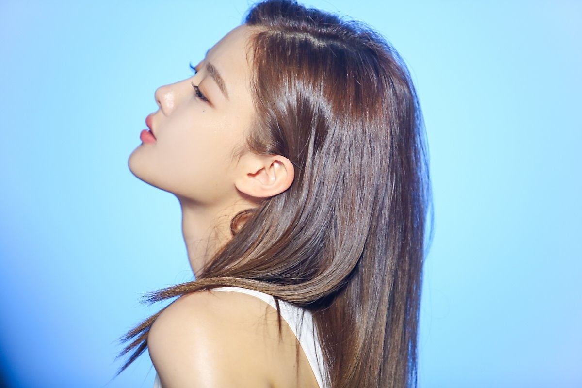 Kim Yoo Jung đẹp choáng hồn trong bộ ảnh quảng cáo mới