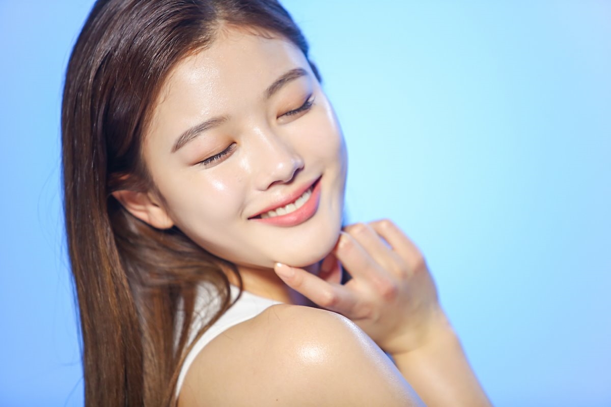 Kim Yoo Jung đẹp choáng hồn trong bộ ảnh quảng cáo mới