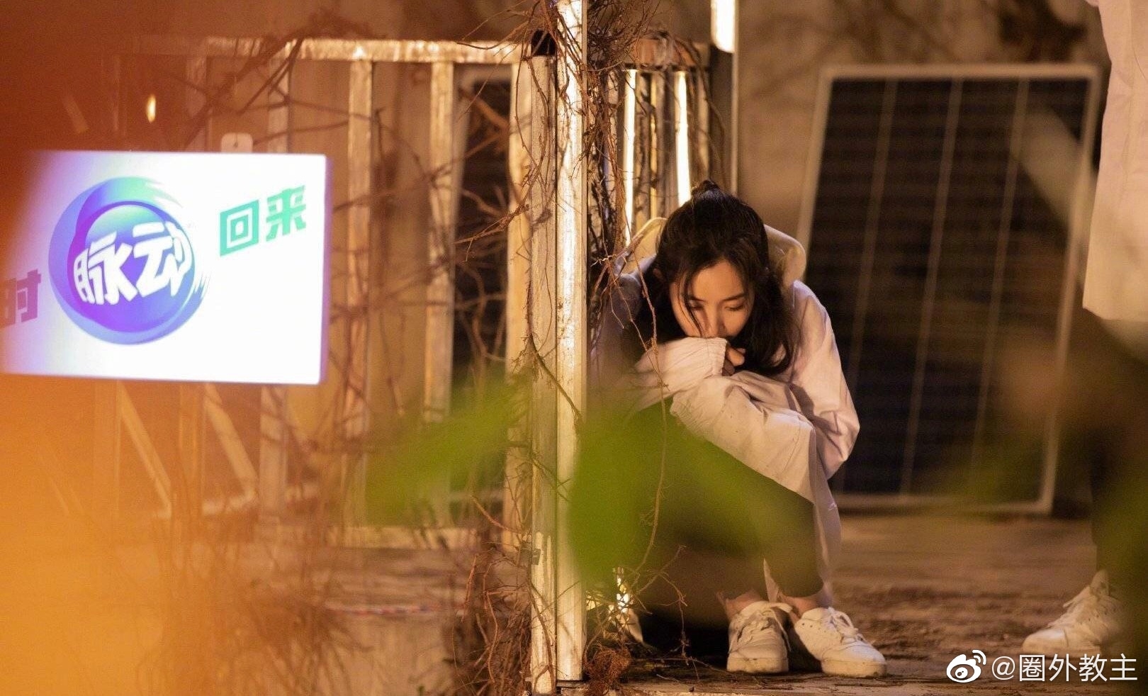 Dương Mịch lại nhận được sự ủng hộ của cộng đồng mạng vì sợ độ cao