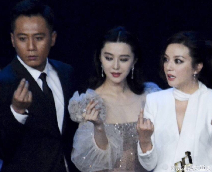 Những lần sao Hoa ngữ 'thả tim' mà bị fan hiểu lầm thành 'bán thận'