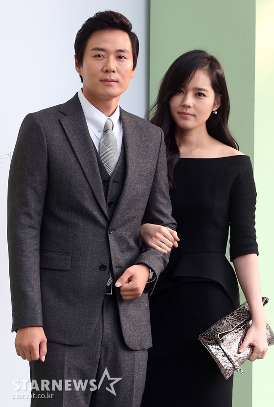 Han Ga In - Yeon Jung Hoon chào đón con trai thứ hai