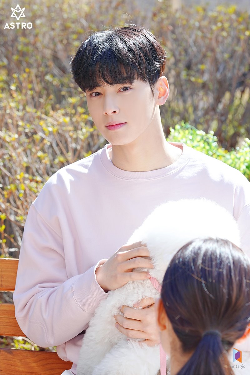 Cha Eun Woo tung bộ ảnh hậu trường quảng cáo mới đẹp nao lòng