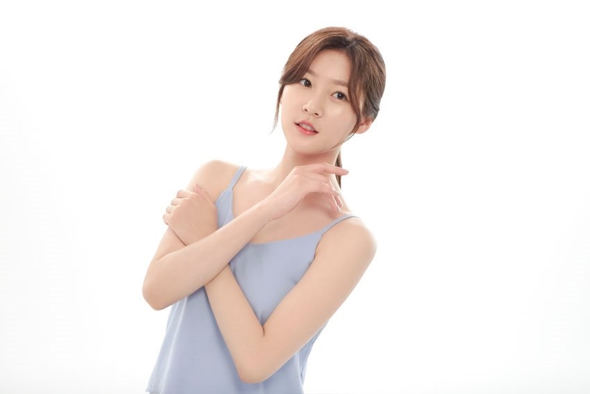 Kim Sae Ron tuổi 20 rạng rỡ, tươi trẻ và thần thái không ai sánh bằng