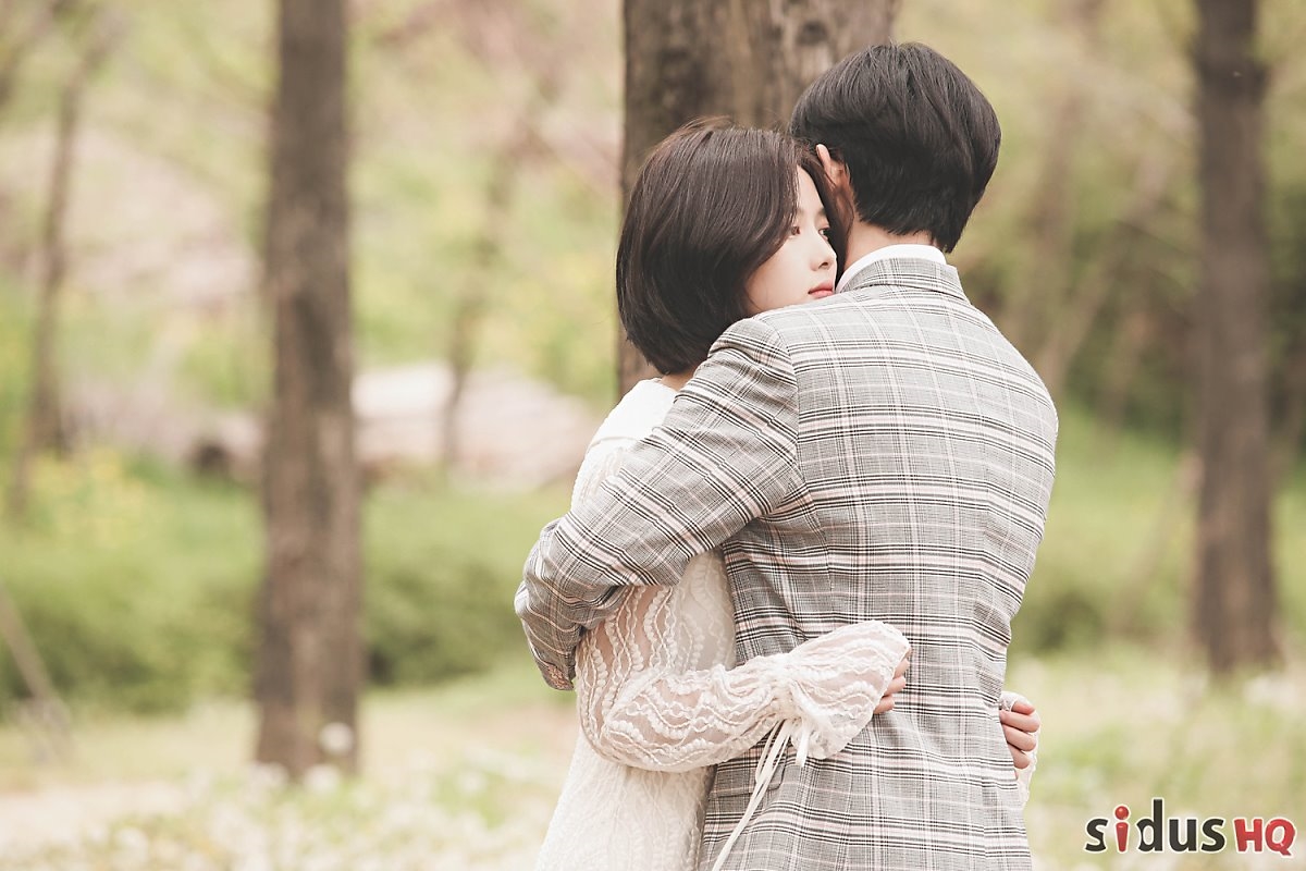 Kim Yoo Jung xinh đẹp dịu dàng trong bộ ảnh hậu trường quay MV