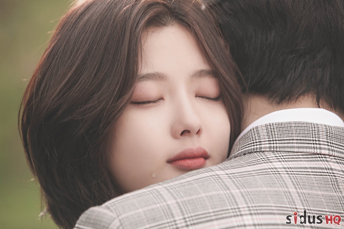 Kim Yoo Jung xinh đẹp dịu dàng trong bộ ảnh hậu trường quay MV