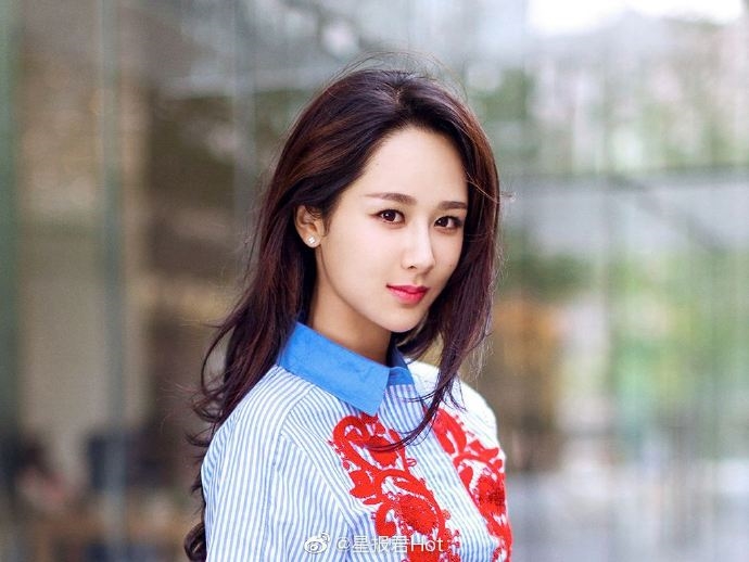 Dương Tử bị ném đá vì 'bán than' do rớt khỏi đề cử Bạch Ngọc Lan
