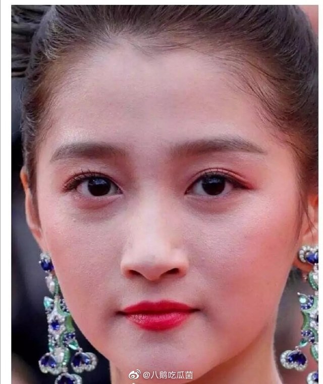 So sánh da của dàn sao nữ Cbiz trên thảm đỏ Cannes 2019