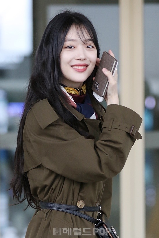 Sulli tái xuất màn ảnh nhỏ với vai trò talkshow về bình luận tiêu cực