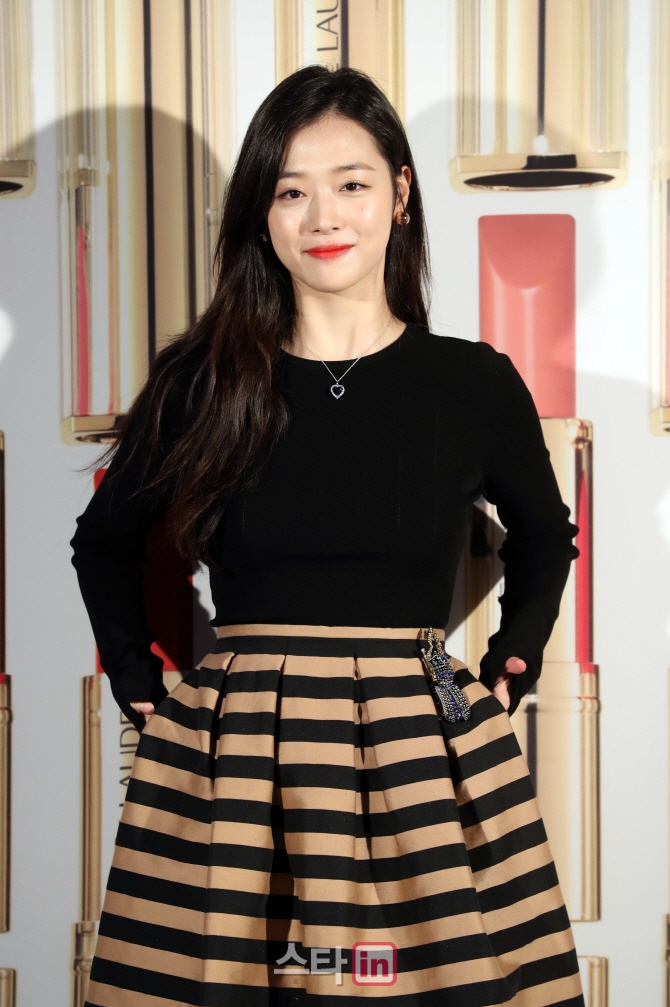 Sulli tái xuất màn ảnh nhỏ với vai trò talkshow về bình luận tiêu cực