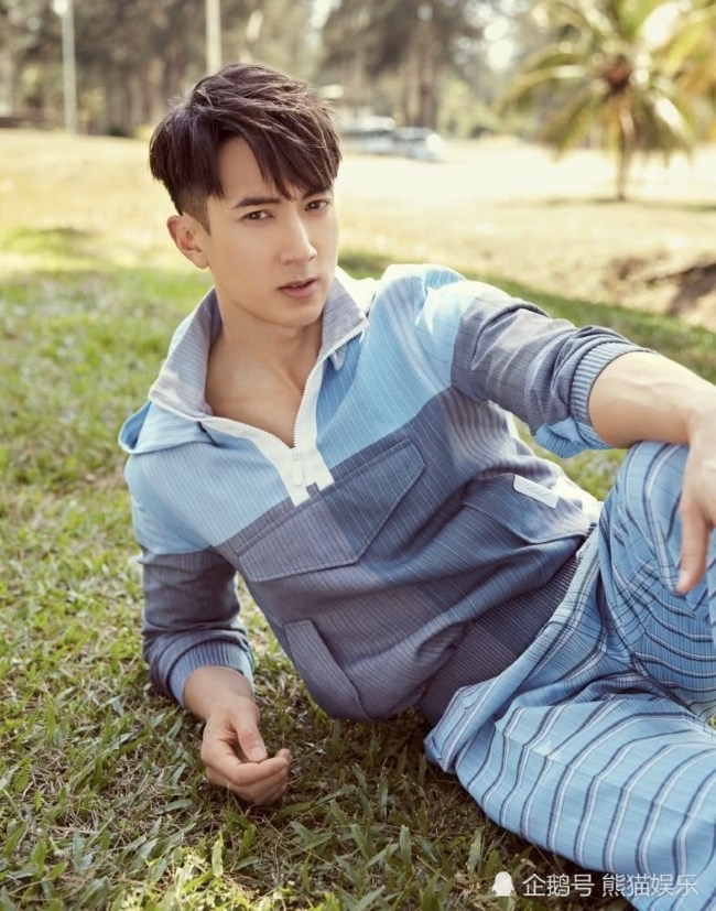 Con gái NeiNei của Ngô Tôn gây bão vì càng lớn càng xinh đẹp