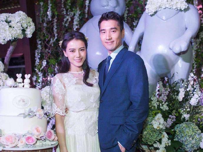 Cao Viên Viên xuất viện về ở cữ, Triệu Hựu Đình đi chợ tẩm bổ cho vợ