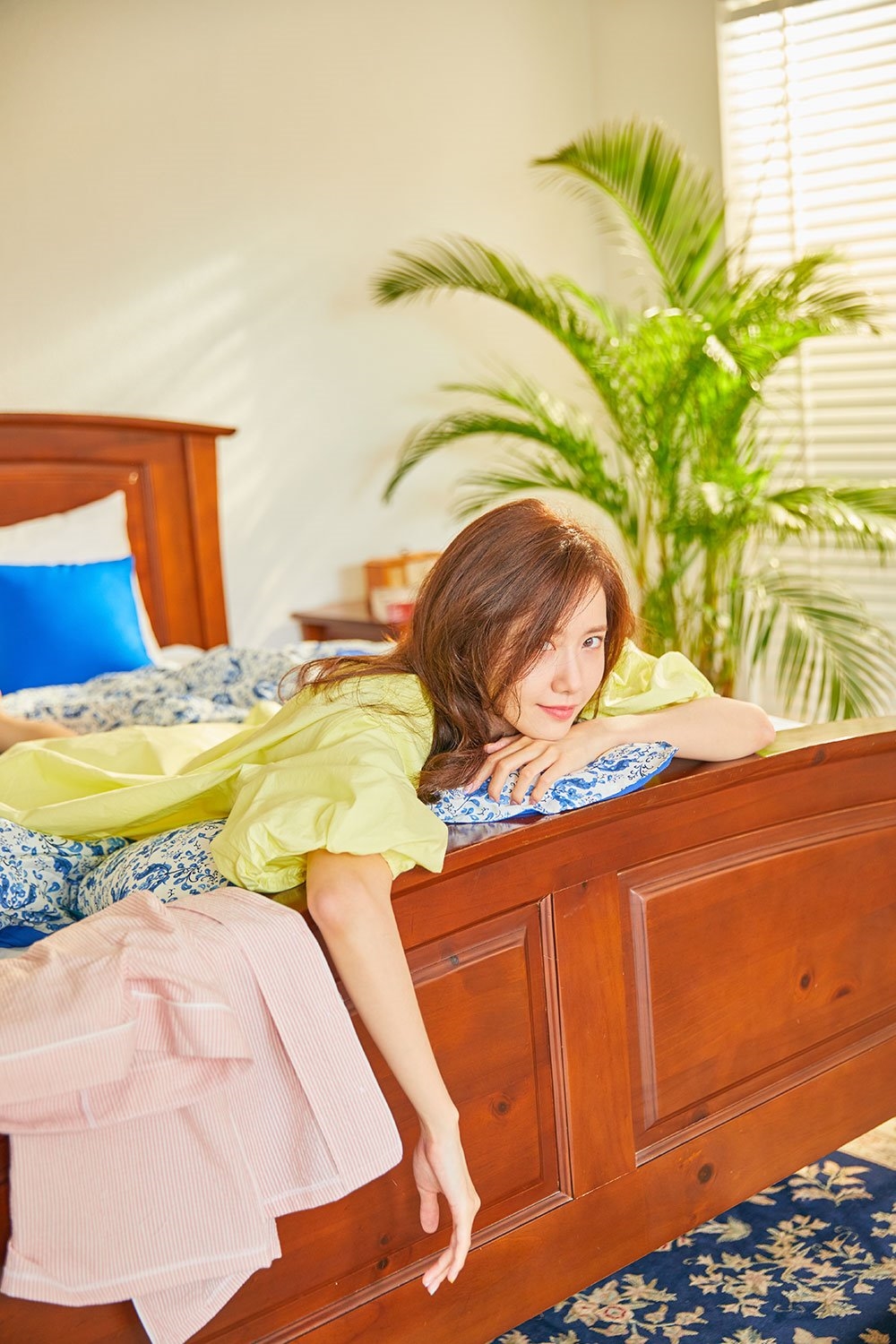 Yoona tung bộ ảnh đẹp như tiên nữ giáng trần nhân dịp comeback solo