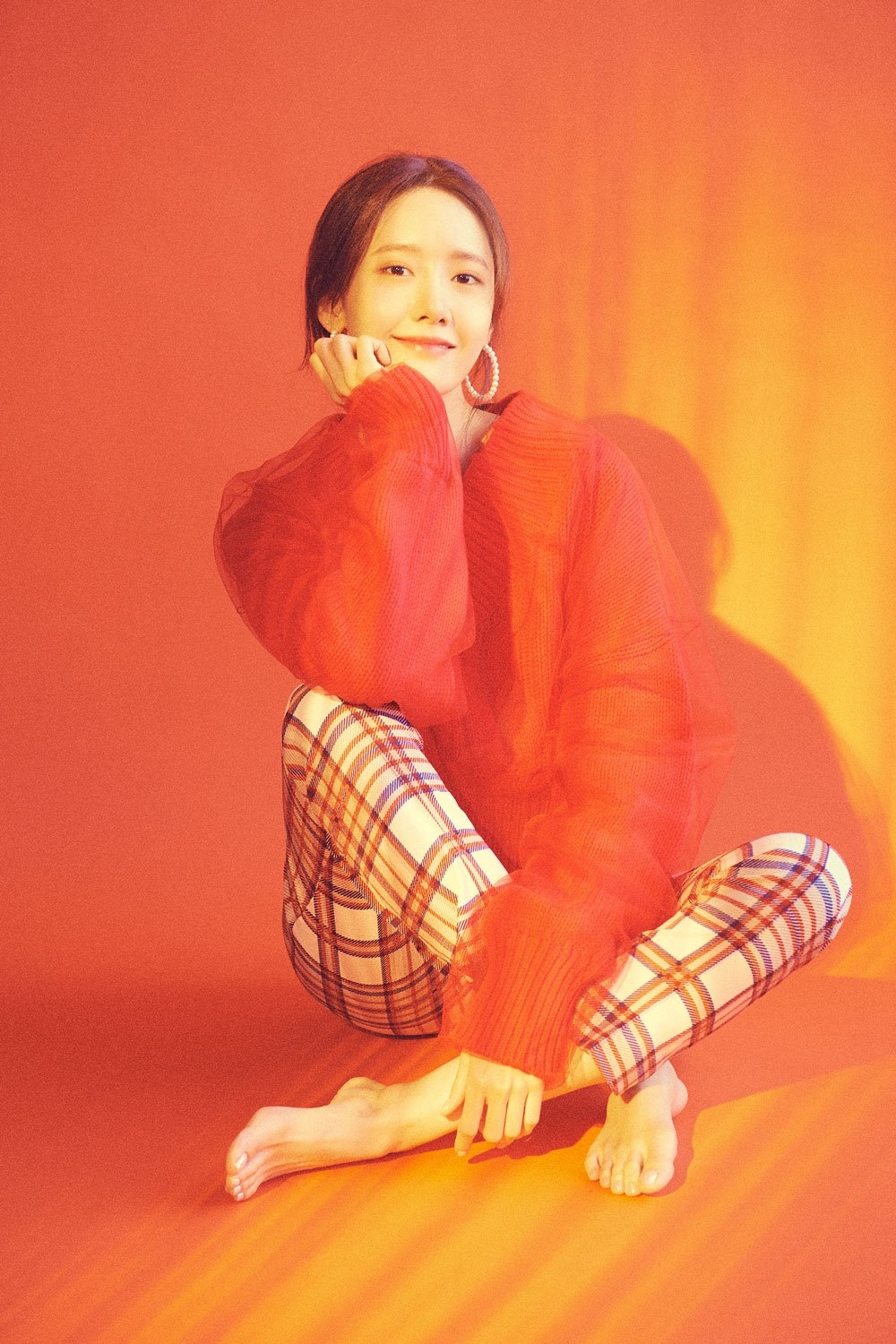 Yoona tung bộ ảnh đẹp như tiên nữ giáng trần nhân dịp comeback solo