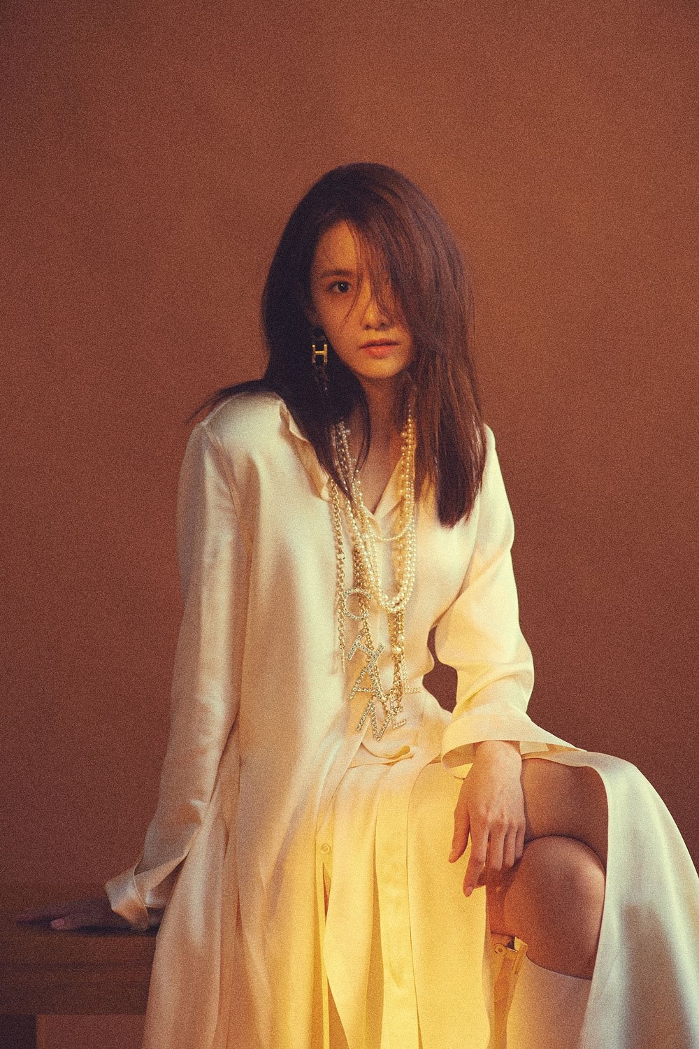 Yoona tung bộ ảnh đẹp như tiên nữ giáng trần nhân dịp comeback solo