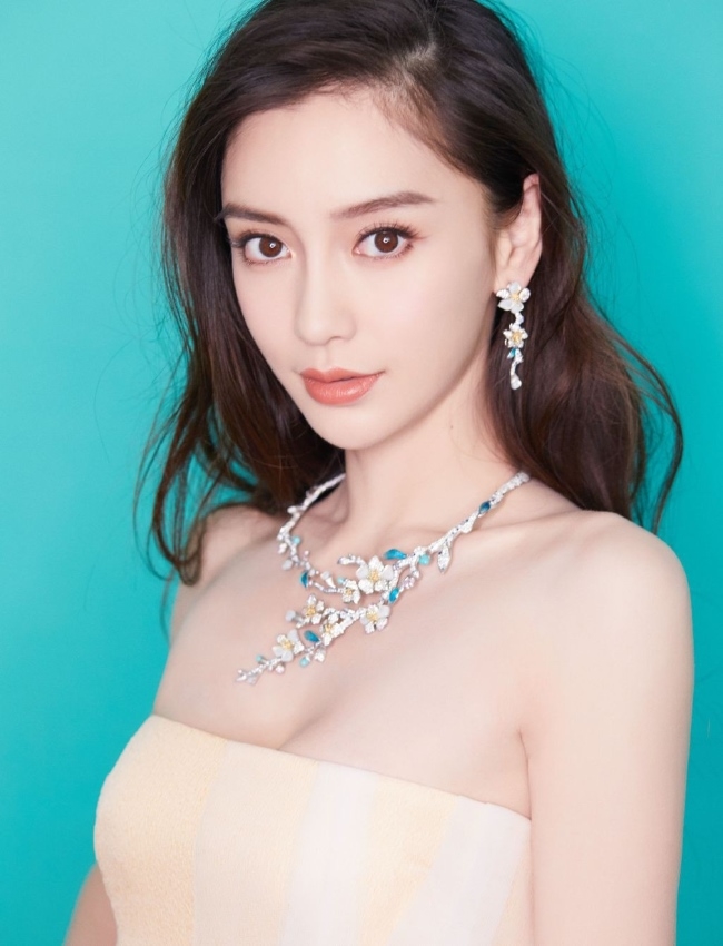 AngelaBaby dành riêng ngày 01/06 để đưa Bọt Biển Nhỏ đi chơi
