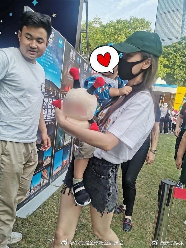AngelaBaby dành riêng ngày 01/06 để đưa Bọt Biển Nhỏ đi chơi
