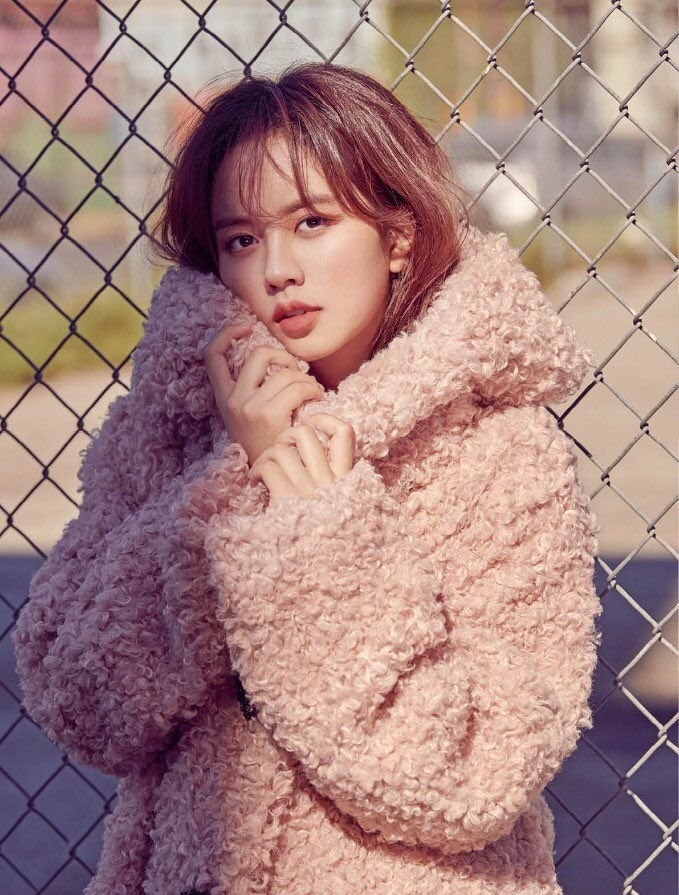 Kim So Hyun cắt tóc đúng dịp sinh nhật tuổi 20 nhận phản hồi tích cực
