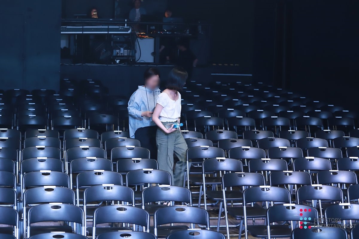 Loạt ảnh Kim So Hyun tóc ngắn trẻ trung trong fanmeeting sinh nhật