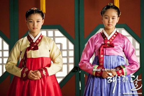 Kim Yoo Jung - Kim So Hyun cùng cắt tóc và nhận 'mưa' lời khen