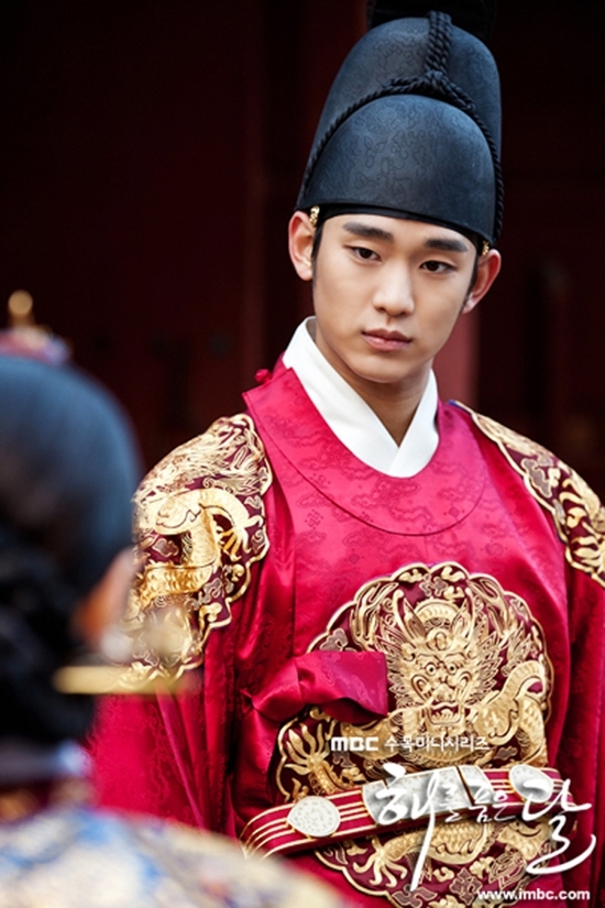 Điểm danh 5 bộ phim làm nên tên tuổi mỹ nam Kim Soo Hyun