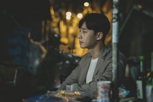 Park Seo Joon trở lại và lột xác hoàn toàn với những movie mới