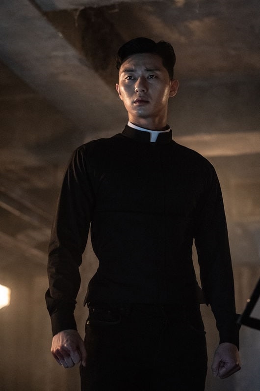 Park Seo Joon trở lại và lột xác hoàn toàn với những movie mới