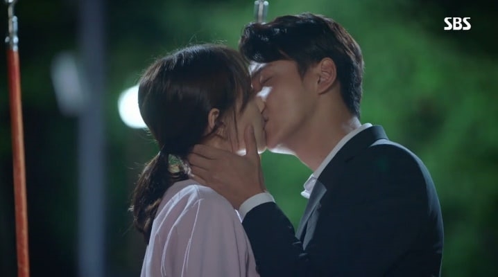 8 nam chính drama Hàn luôn khiến khán giả mãn mãn với những cảnh hôn