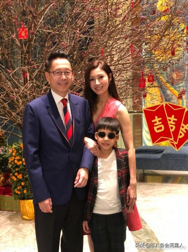 'Hoa hậu đẹp nhất Hồng Kông' Lý Gia Hân gây thương nhớ ở tuổi 49
